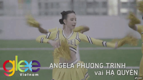Đỏ mặt với nụ hôn táo bạo của Angela Phương Trinh và Rocker Nguyễn