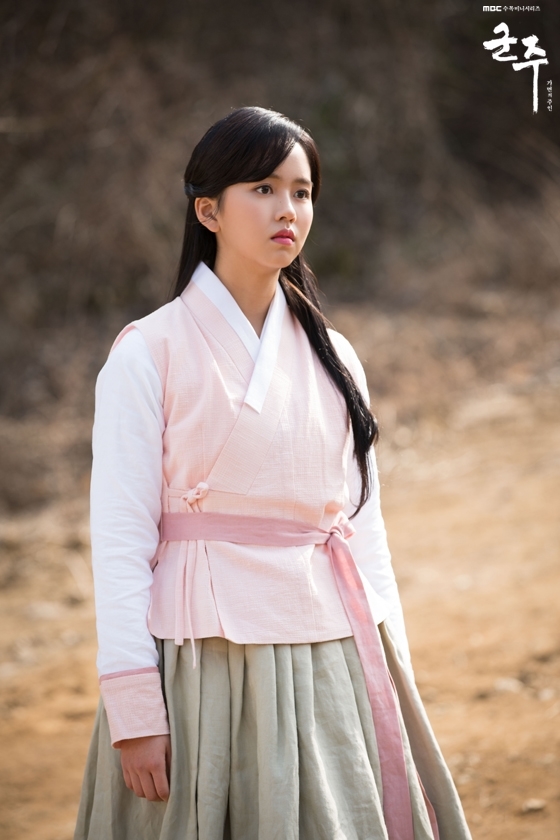 Điểm danh những diễn viên mặc Hanbok đẹp nhất xứ Hàn