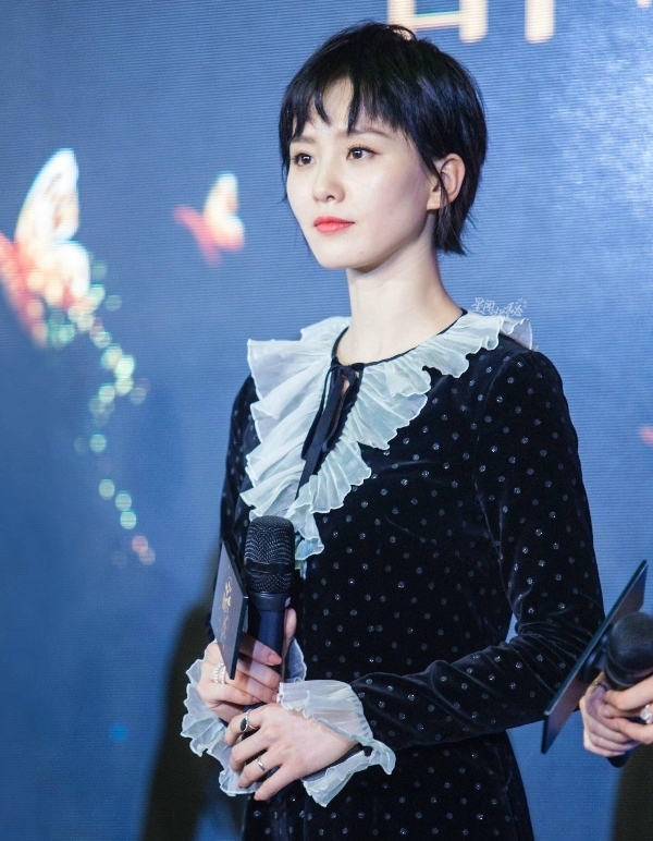 Những mỹ nhân Hoa ngữ cắt tóc ngắn vẫn xinh đẹp ấn tượng