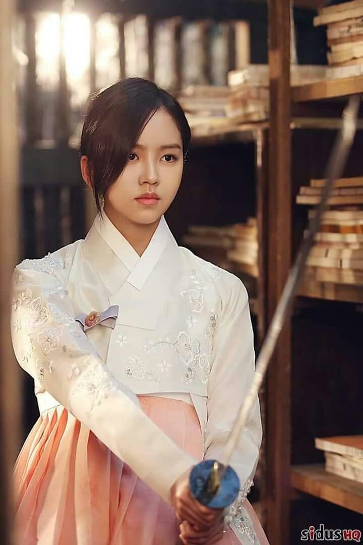 Điểm danh những diễn viên mặc Hanbok đẹp nhất xứ Hàn