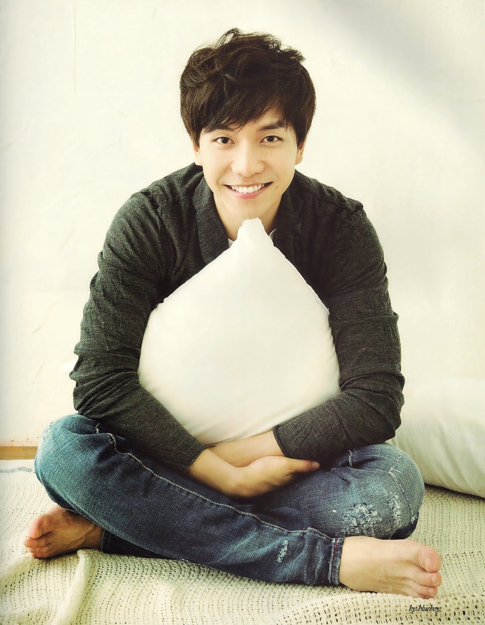 Chưa xuất ngũ Lee Seung Gi đã được mời tham gia phim mới