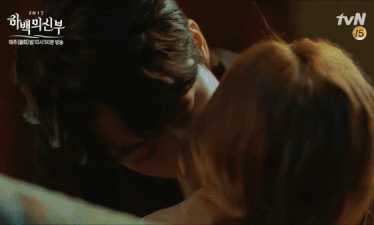 Nam Joo Hyuk - Shin Se Kyung 'tình bể bình' trong 'Cô Dâu Thủy Thần'