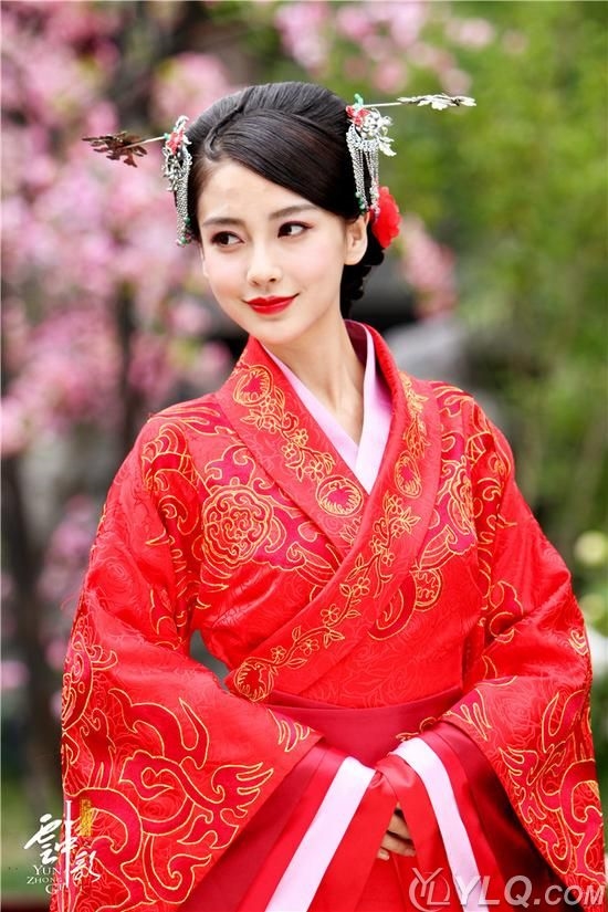 Nghịch lý màn ảnh Hoa Ngữ: Diễn 'đơ' nhưng đẹp sẽ được tha thứ!