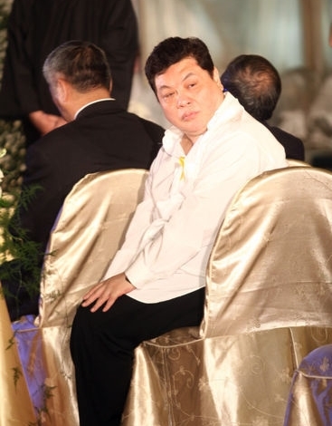 "Ông bầu mát tay" Hạ Ngọc Thuận.