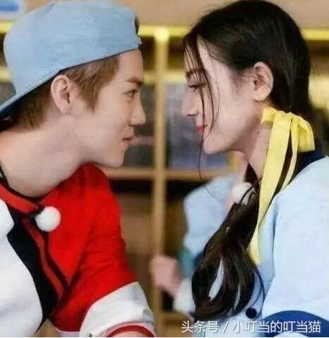 Địch Lệ Nhiệt Ba lên tiếng về tin đồn với các 'mỹ nam trên màn ảnh'