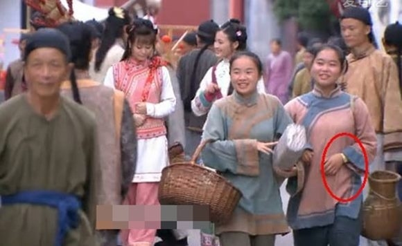 Phì cười với những lỗi sai ngớ ngẩn trong phim Hoa Ngữ