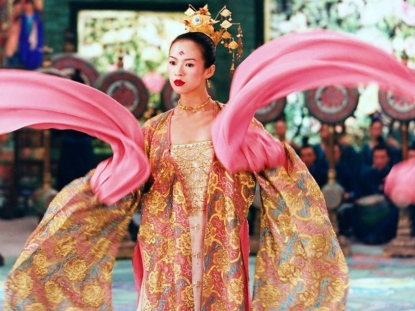 Hồ Ca sẽ trở thành người tình màn ảnh nhỏ đầu tiên của Chương Tử Di?