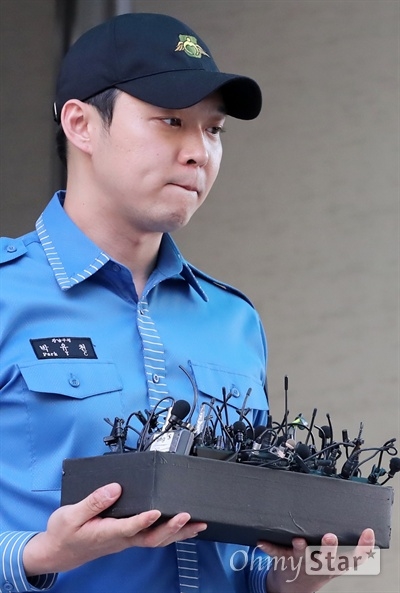 Park Yoo Chun rơi nước mắt cảm động trong ngày xuất ngũ