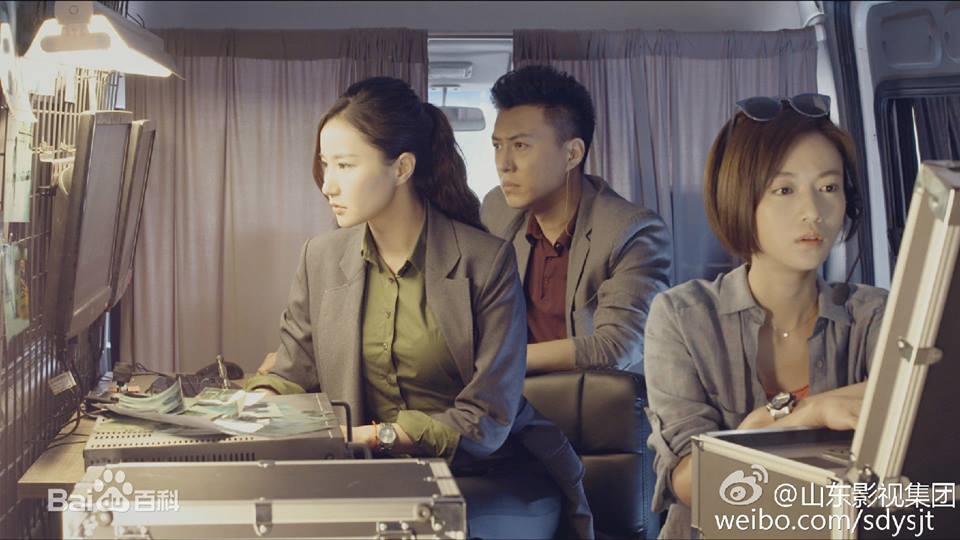Ngoài Lệ Cơ truyện, mọt phim xứ Trung đang mê mẩn phim gì?
