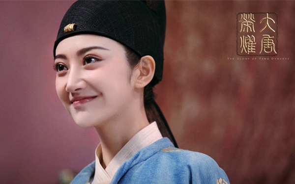 Tạo hình Cảnh Điểm chẳng có chút khí chất nam nhi nào.