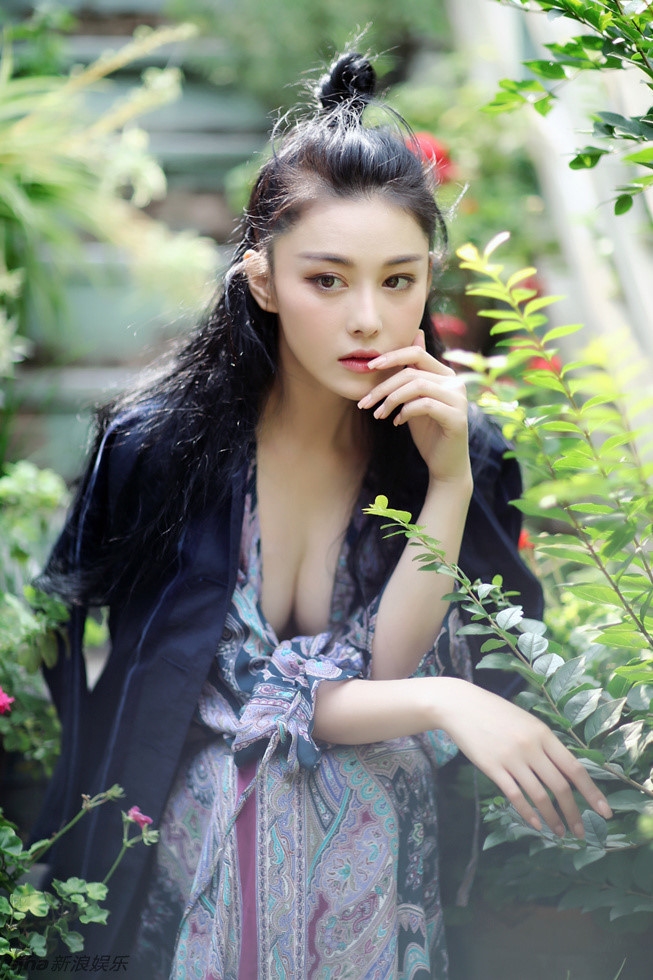 Mỹ nhân Hoa Ngữ chứng tỏ đẹp từ bé không cần 'dậy thì thành công'