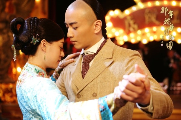 Trần Hiểu quảng bá phim mới, mẹ con Trần Nghiên Hy đến khách sạn cổ vũ