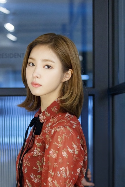 Shin Se Kyung khen ngợi Nam Joo Hyuk là bạn diễn tuyệt vời nhất