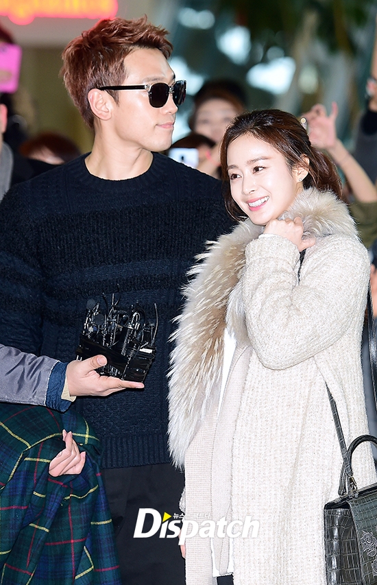 Bà bầu 7 tháng Kim Tae Hee tung tăng du lịch nước ngoài cùng chồng