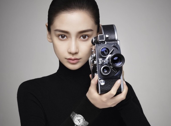 AngelaBaby nhập viện vì bị bệnh trên phim trường