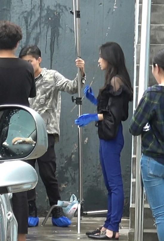 AngelaBaby nhập viện vì bị bệnh trên phim trường