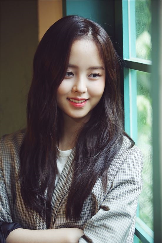 Kim So Hyun vượt qua kỳ thi kiểm tra văn hóa cấp 3