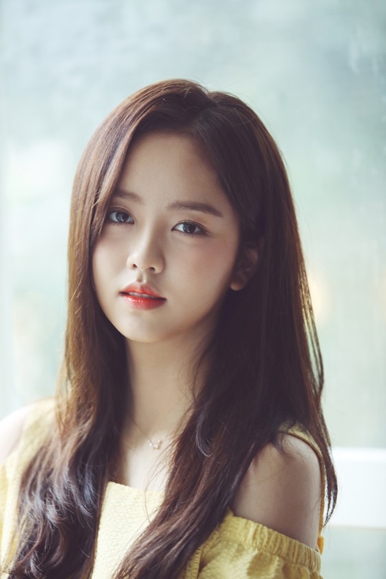 Kim So Hyun vượt qua kỳ thi kiểm tra văn hóa cấp 3