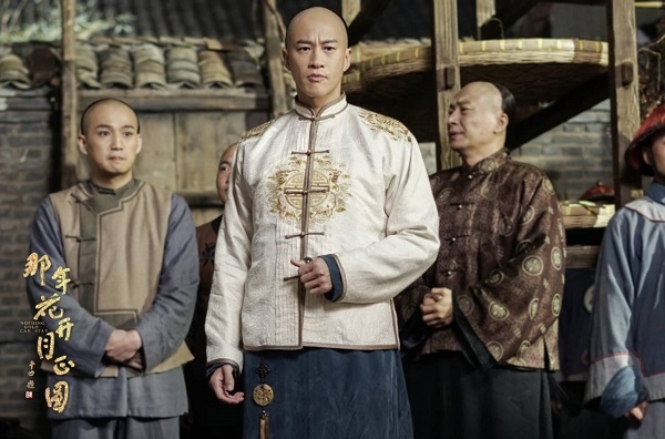 Ngoài ra, bộ phim còn có sự tham gia của các diễn viên quen mặt như Hà Nhuận Đông, người đẹp TVB Hồ Hạnh Nhi…