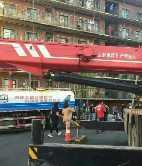 Xót xa mỹ nhân Hoa ngữ 'vác bụng bầu' đi đóng phim không nghỉ ngơi