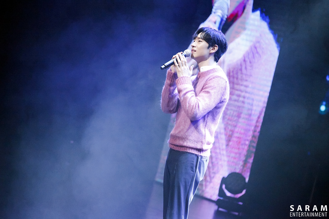 Lee Je Hoon tổ chức fanmeeting kỷ niệm 10 năm vào nghề