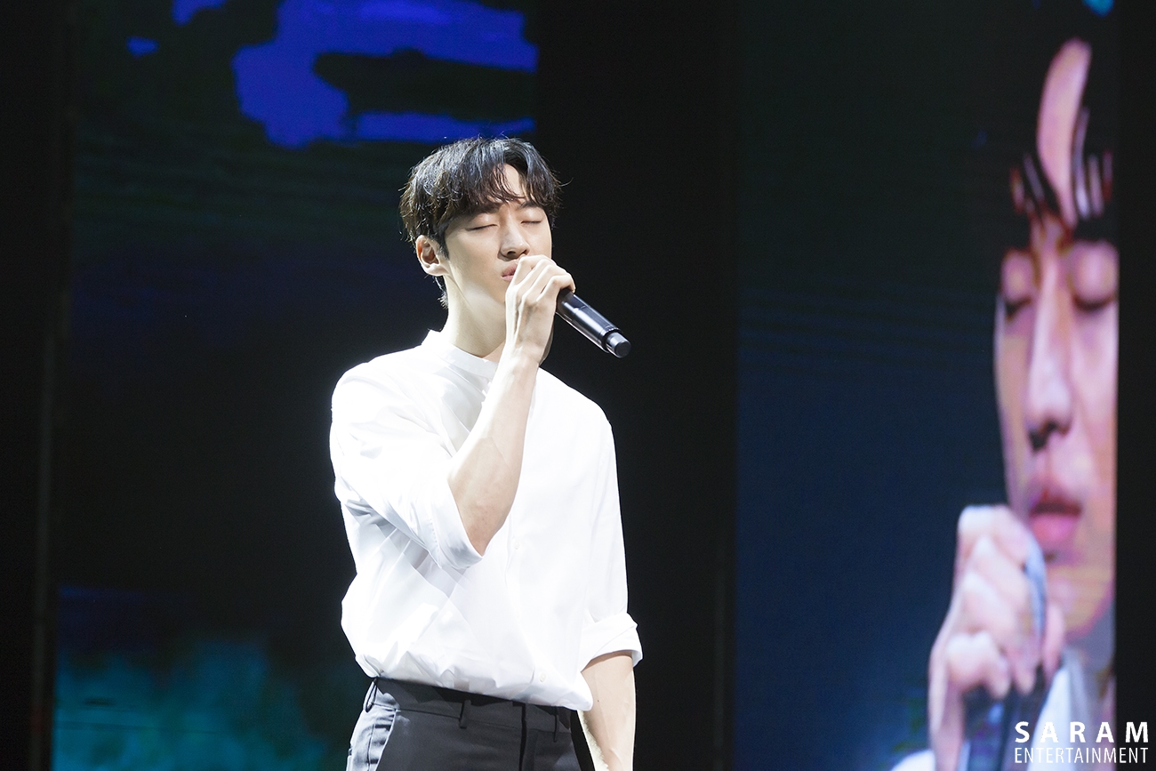 Lee Je Hoon tổ chức fanmeeting kỷ niệm 10 năm vào nghề