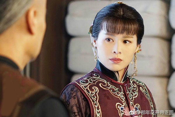 Ngoài ra, bộ phim còn có sự tham gia của các diễn viên quen mặt như Hà Nhuận Đông, người đẹp TVB Hồ Hạnh Nhi…