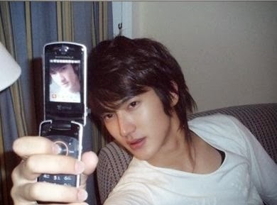 7 idol nam K-pop từ nhỏ đến lớn chưa từng biết xấu trai là gì