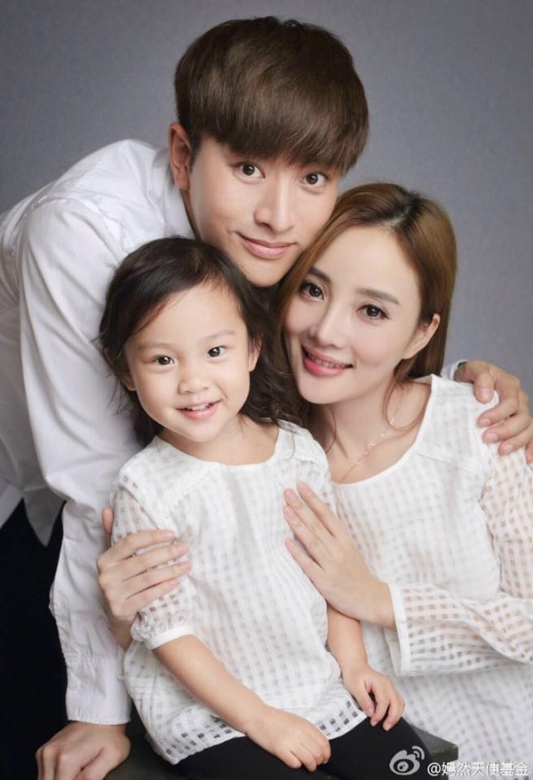 Bạn có biết 6 vị 'gia gia' được kiêng nể nhất giới showbiz Hoa ngữ?