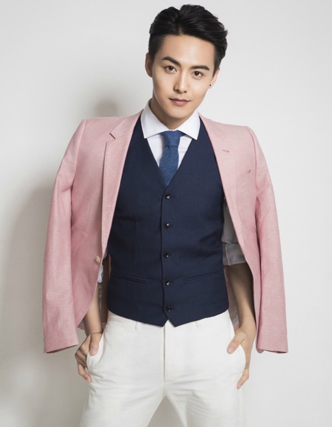 Mỹ nam Hoa ngữ thanh lịch với đồ vest: Ai là hoàng tử của lòng bạn?