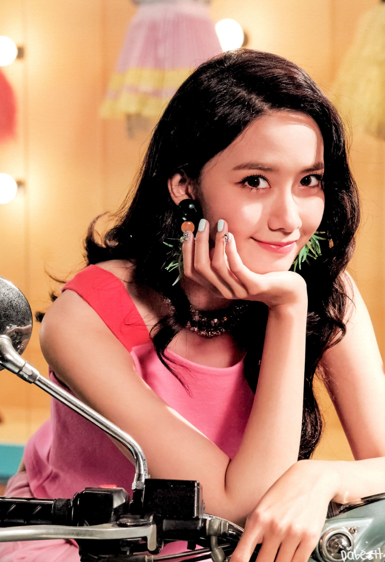 Yoona ngày càng bộc lộ phong thái nữ thần với loạt ảnh 2017