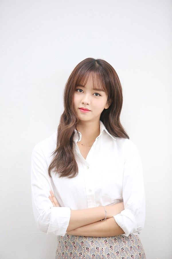 Kim So Hyun chia tay công ty quản lý cũ sau 7 năm hợp tác
