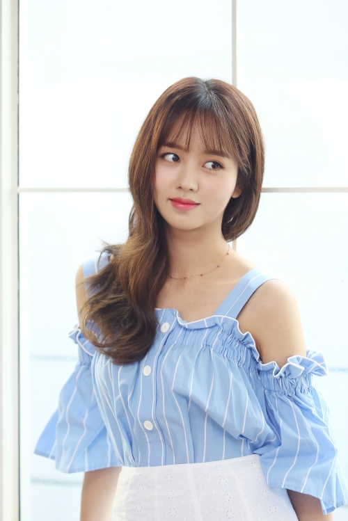 Kim So Hyun chia tay công ty quản lý cũ sau 7 năm hợp tác