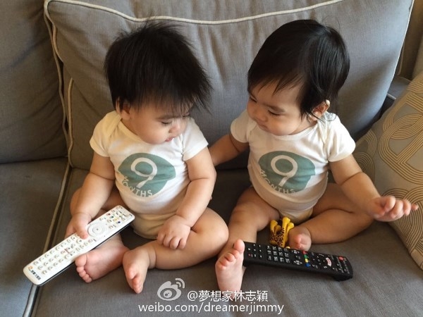 Lâm Chí Dĩnh bối rỗi vì cặp sinh đôi hóa thân thành 'soái ca thể thao'