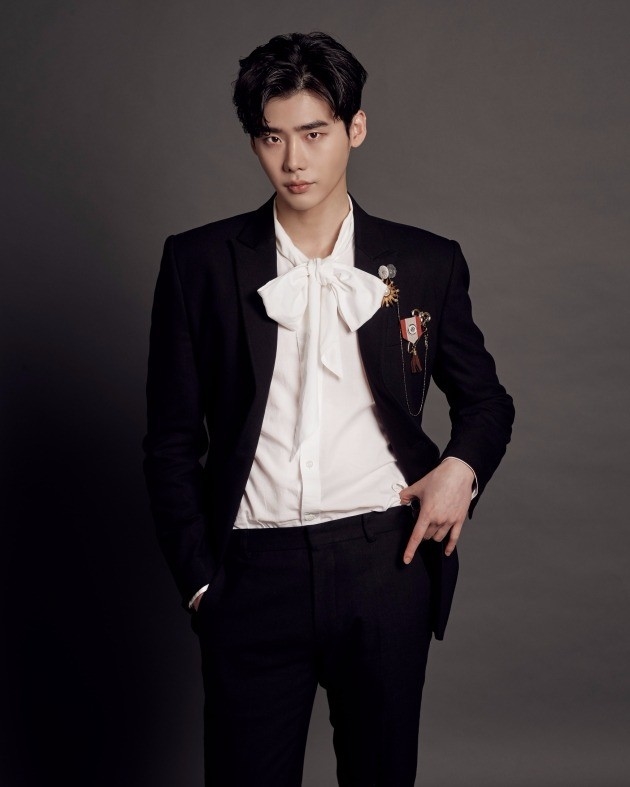 Lee Jong Suk tự tin phim mới sẽ tiếp tục thành công