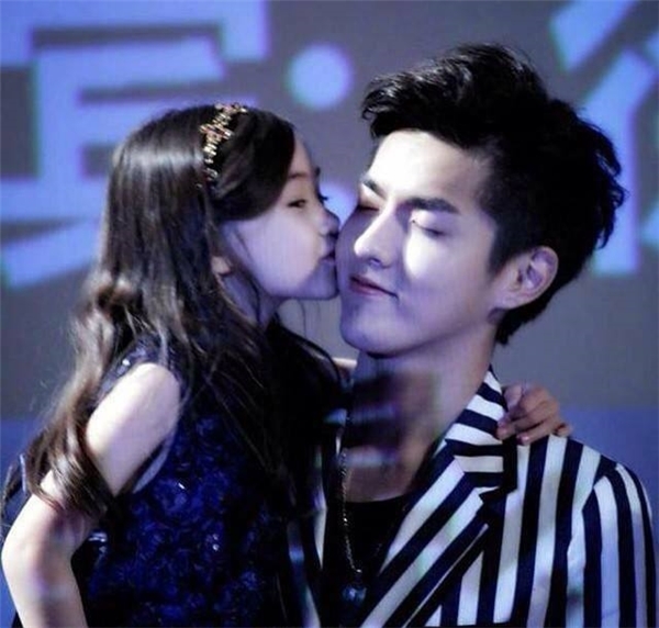 5 mỹ nam Hoa ngữ “hoàn hảo” khiến fan cứ mong mỏi anh đừng thuộc về ai