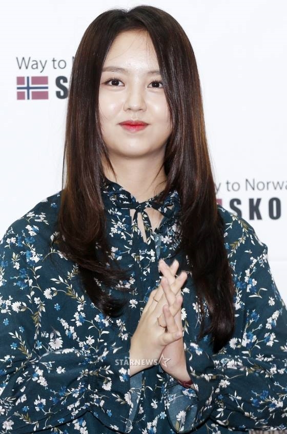 Kim So Hyun tái xuất đáng thất vọng sau tin đồn lập công ty riêng