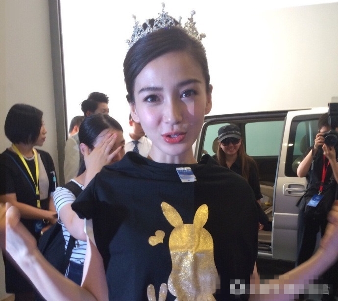 Xuất hiện như công chúa, AngelaBaby gây chú ý vì quá xinh đẹp