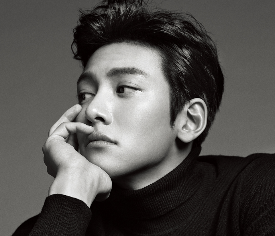 Hết chuyện để làm, dân mạng “tố” Ji Chang Wook phẫu thuật thẩm mỹ