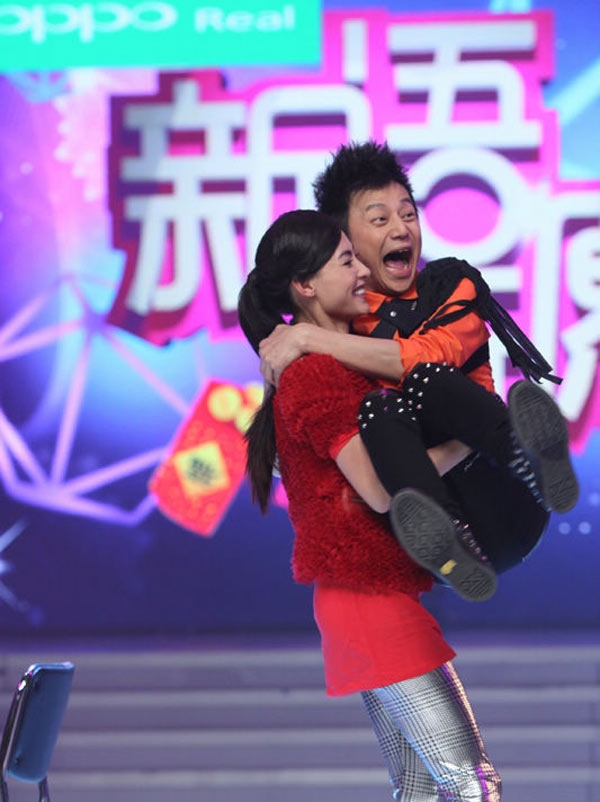 Những mỹ nhân Hoa ngữ xinh đẹp 'mỏng manh' nhưng sức khỏe 'lực sĩ'