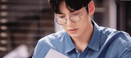Hết chuyện để làm, dân mạng “tố” Ji Chang Wook phẫu thuật thẩm mỹ