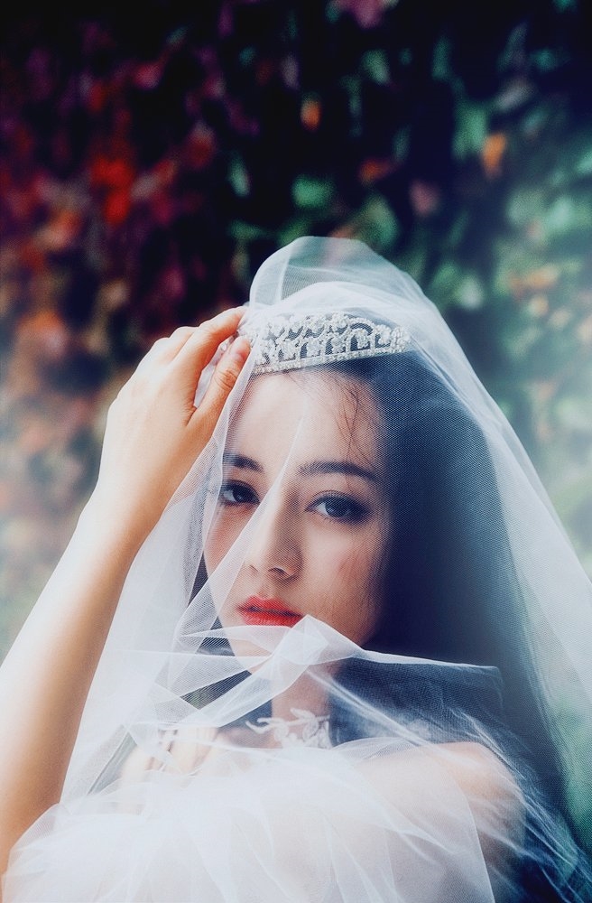 Ngẩn ngơ những lần mỹ nhân Hoa ngữ đội vương miện thành công chúa