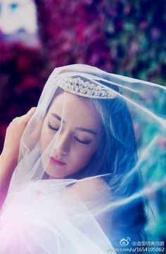 Ngẩn ngơ những lần mỹ nhân Hoa ngữ đội vương miện thành công chúa