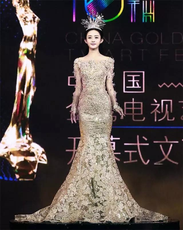 Ngẩn ngơ những lần mỹ nhân Hoa ngữ đội vương miện thành công chúa