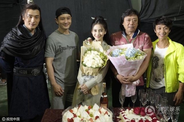 Đạo diễn Cô Phương Bất Tự Thưởng hối hận vì mời AngelaBaby là nữ chính