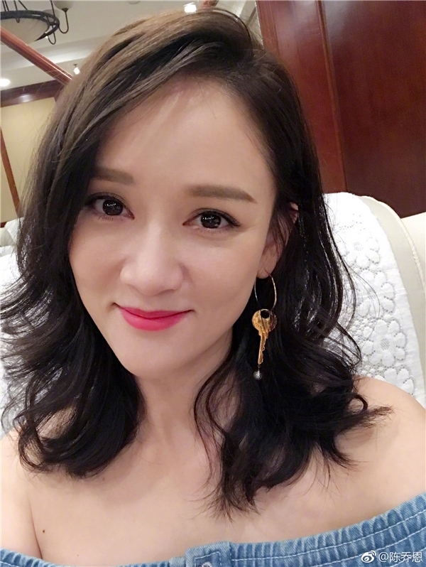Những mỹ nhân Hoa ngữ vẫn 'đẹp không góc chết' dù bị 'soi' cận mặt