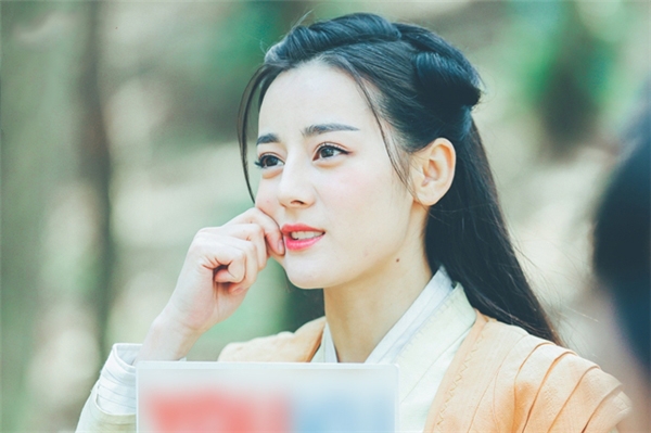 Những sao nữ sở hữu vẻ đẹp dễ thương 'ai cũng yêu' trong Cbiz