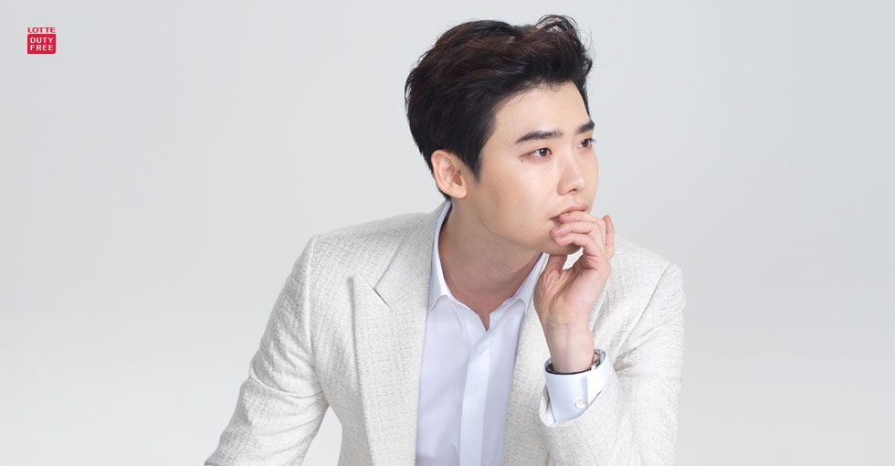 Lee Jong Suk tái ngộ Yoon Kyun Sang trong show 'Three Meals A Day'