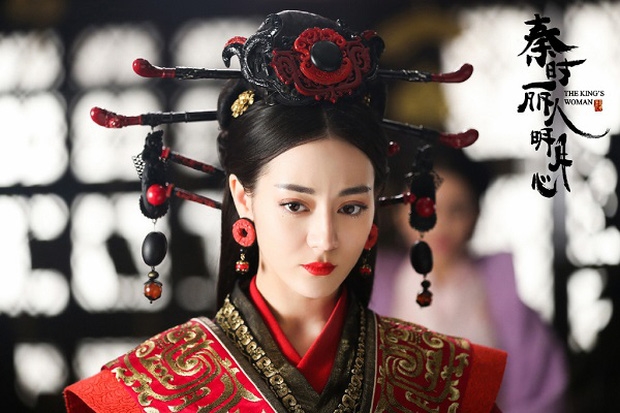 Diễn xuất còn non nhưng Địch Lệ Nhiệt Ba vẫn được tha thứ vì quá đẹp