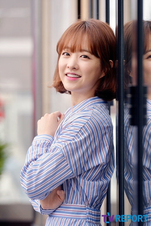 Park Bo Young âm thầm phẫu thuật mắt cá chân bị thương